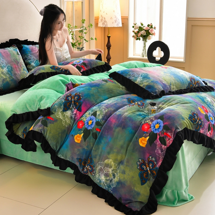 91家纺网 家纺一手货源 找家纺 （总）曼尼 2025新款韩版花边牛奶绒四件套