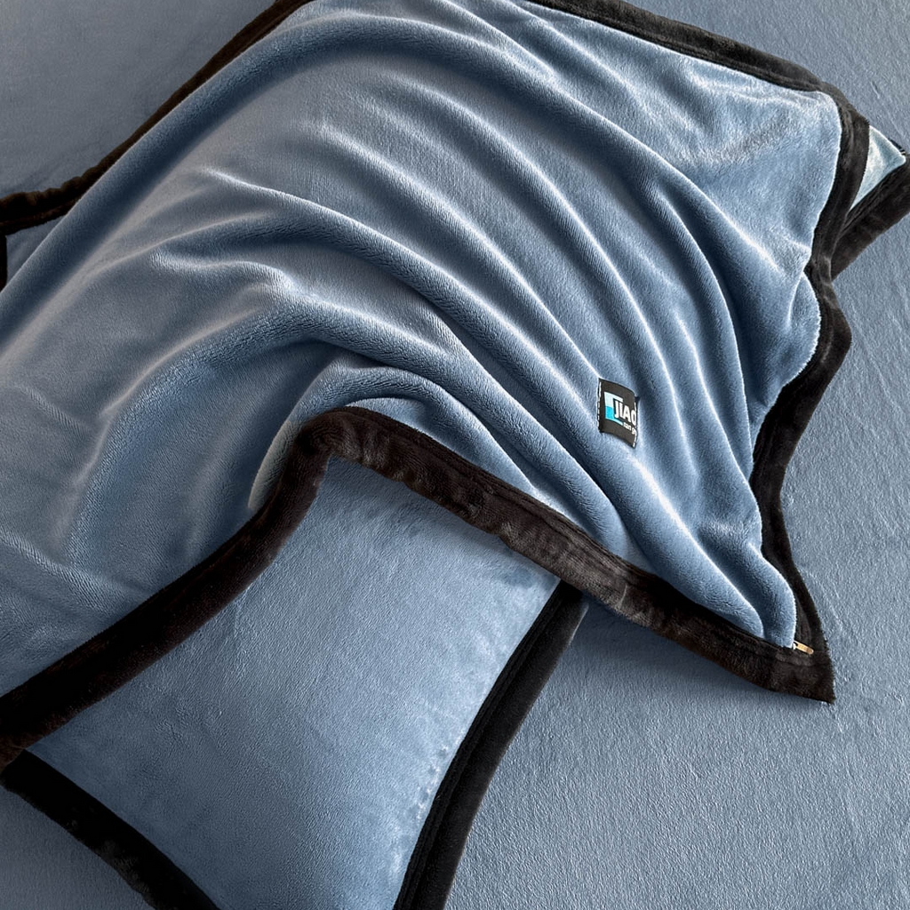 91家纺网 家纺一手货源 找家纺 金麦家纺 2025新款牛奶绒撞色拼边四件套贝拉系列 贝拉-宾利蓝