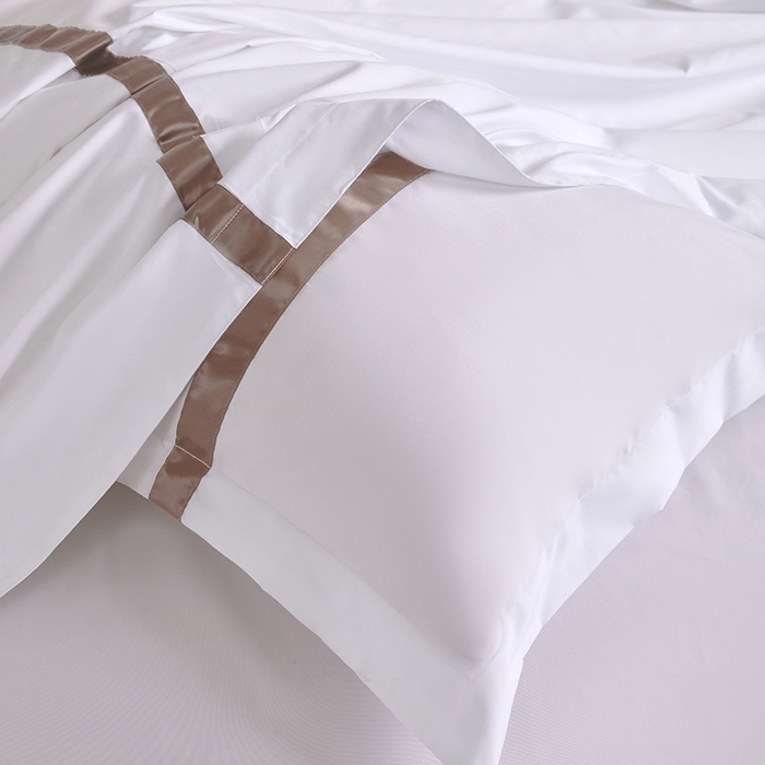 91家纺网 家纺一手货源 找家纺 罗菲尼酒店用品 2025新款高仿棉织带酒店宾馆四件套套件经典织带款 经典织带-咖啡