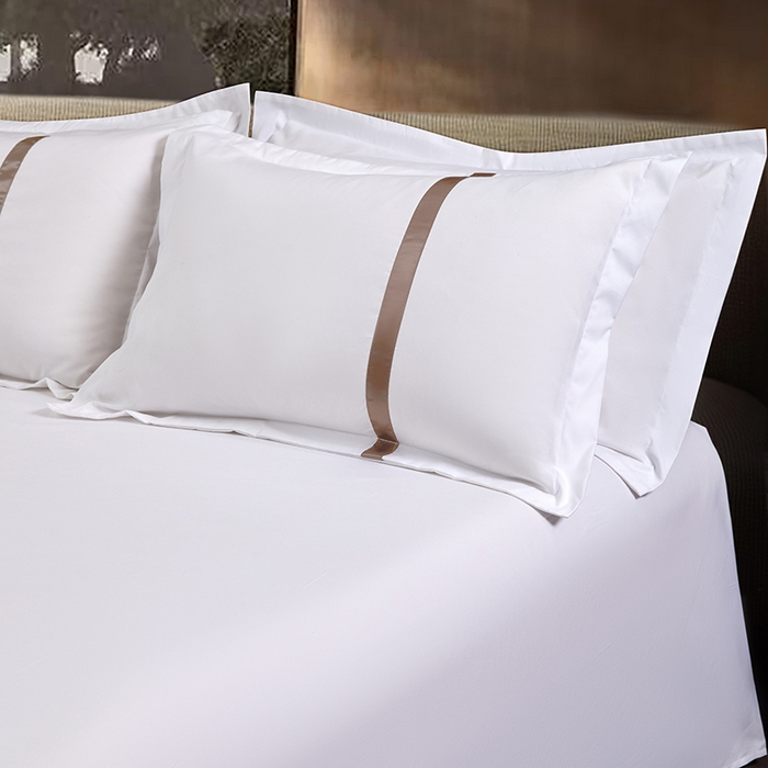 91家纺网 家纺一手货源 找家纺 罗菲尼酒店用品 2025新款高仿棉织带酒店宾馆四件套套件经典织带款 经典织带-咖啡