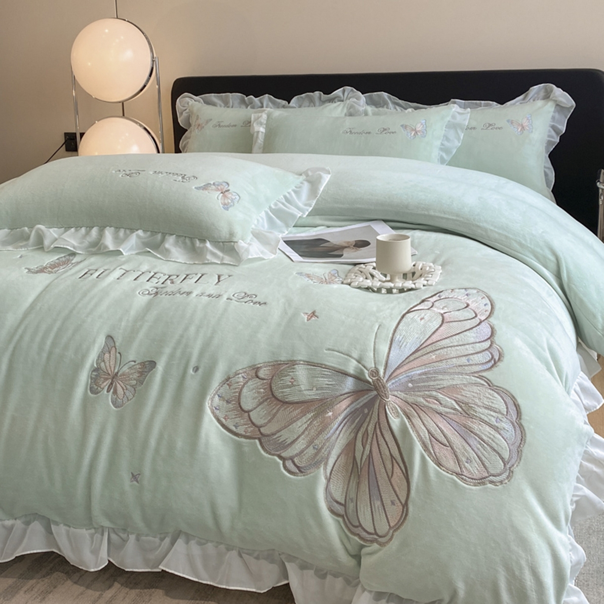 91家纺网 家纺一手货源 找家纺 木子家纺 2025新款牛奶绒纯色刺绣花边四件套 美蝶绿