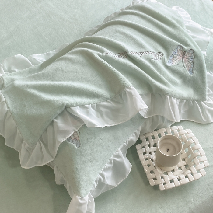 91家纺网 家纺一手货源 找家纺 木子家纺 2025新款牛奶绒纯色刺绣花边四件套 美蝶绿