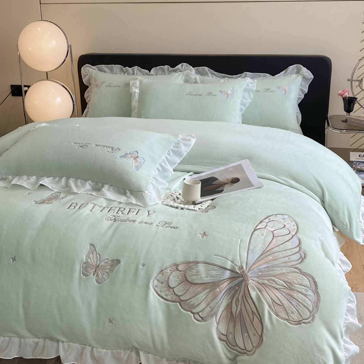 91家纺网 家纺一手货源 找家纺 木子家纺 2025新款牛奶绒纯色刺绣花边四件套 美蝶绿