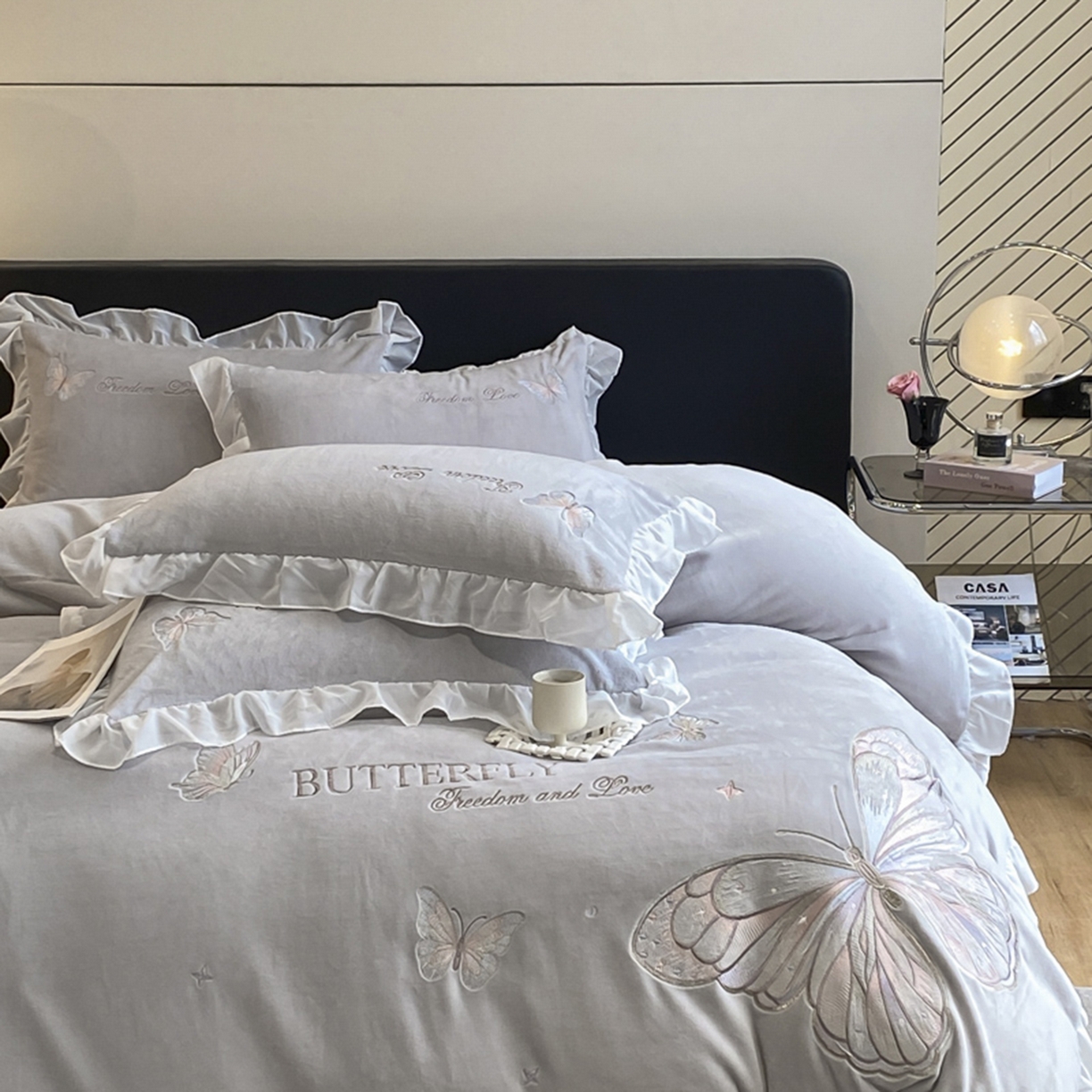 91家纺网 家纺一手货源 找家纺 木子家纺 2025新款牛奶绒纯色刺绣花边四件套 银河灰