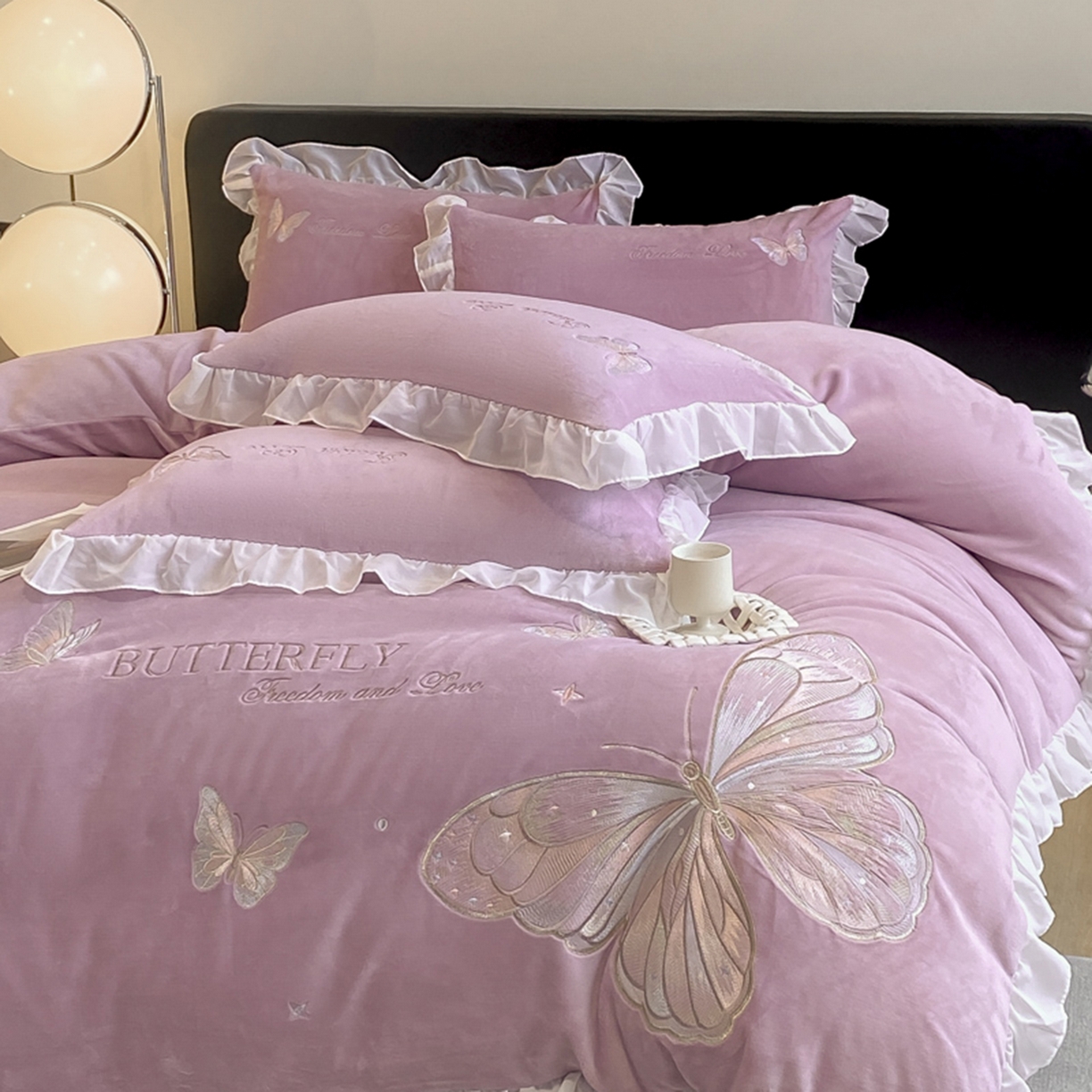 91家纺网 家纺一手货源 找家纺 木子家纺 2025新款牛奶绒纯色刺绣花边四件套 罗兰紫