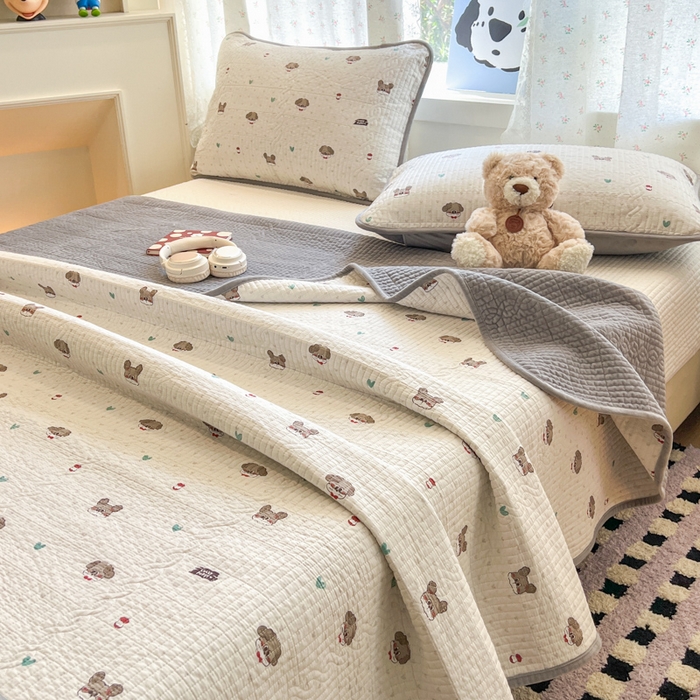 91家纺网 家纺一手货源 找家纺 沐纯家居 2025新款婴儿绒纯棉水洗床盖卡拉 -灰