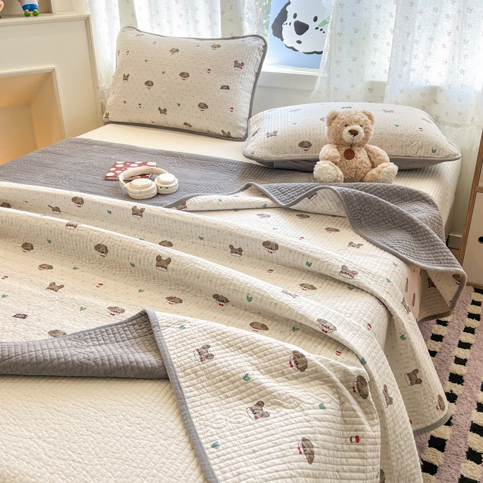 91家纺网 家纺一手货源 找家纺 沐纯家居 2025新款婴儿绒纯棉水洗床盖卡拉 -灰