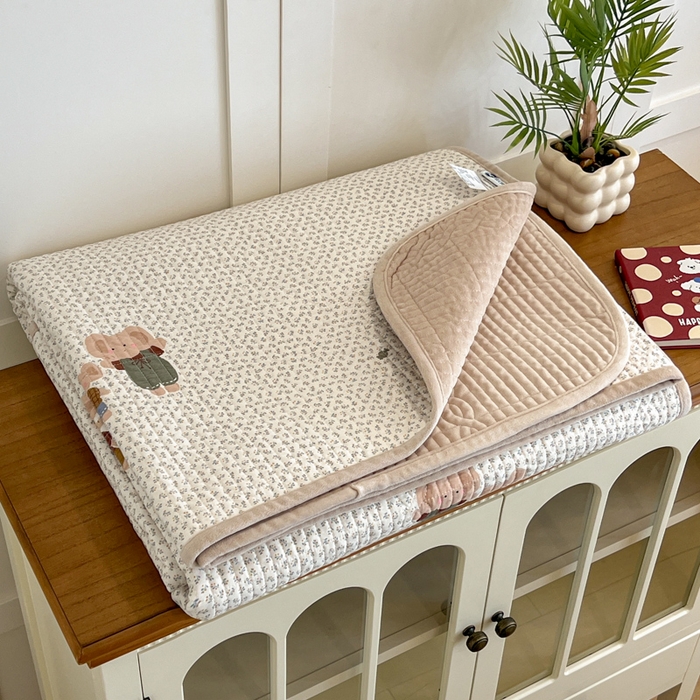 91家纺网 家纺一手货源 找家纺 沐纯家居 2025新款婴儿绒纯棉水洗床盖象博士-奶咖,象博士-奶咖