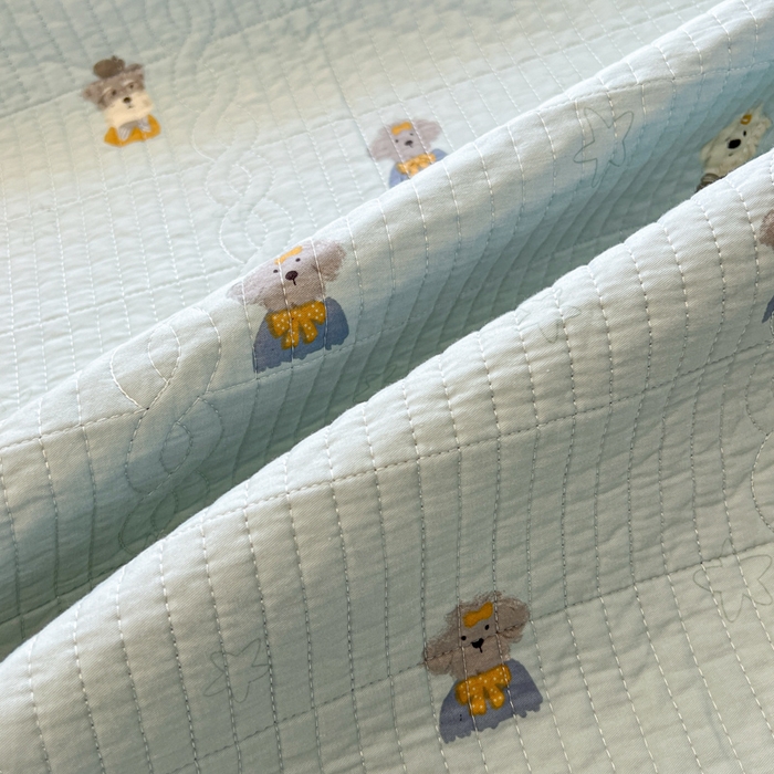 91家纺网 家纺一手货源 找家纺 沐纯家居 2025新款婴儿绒纯棉水洗床盖迎宾狗-灰