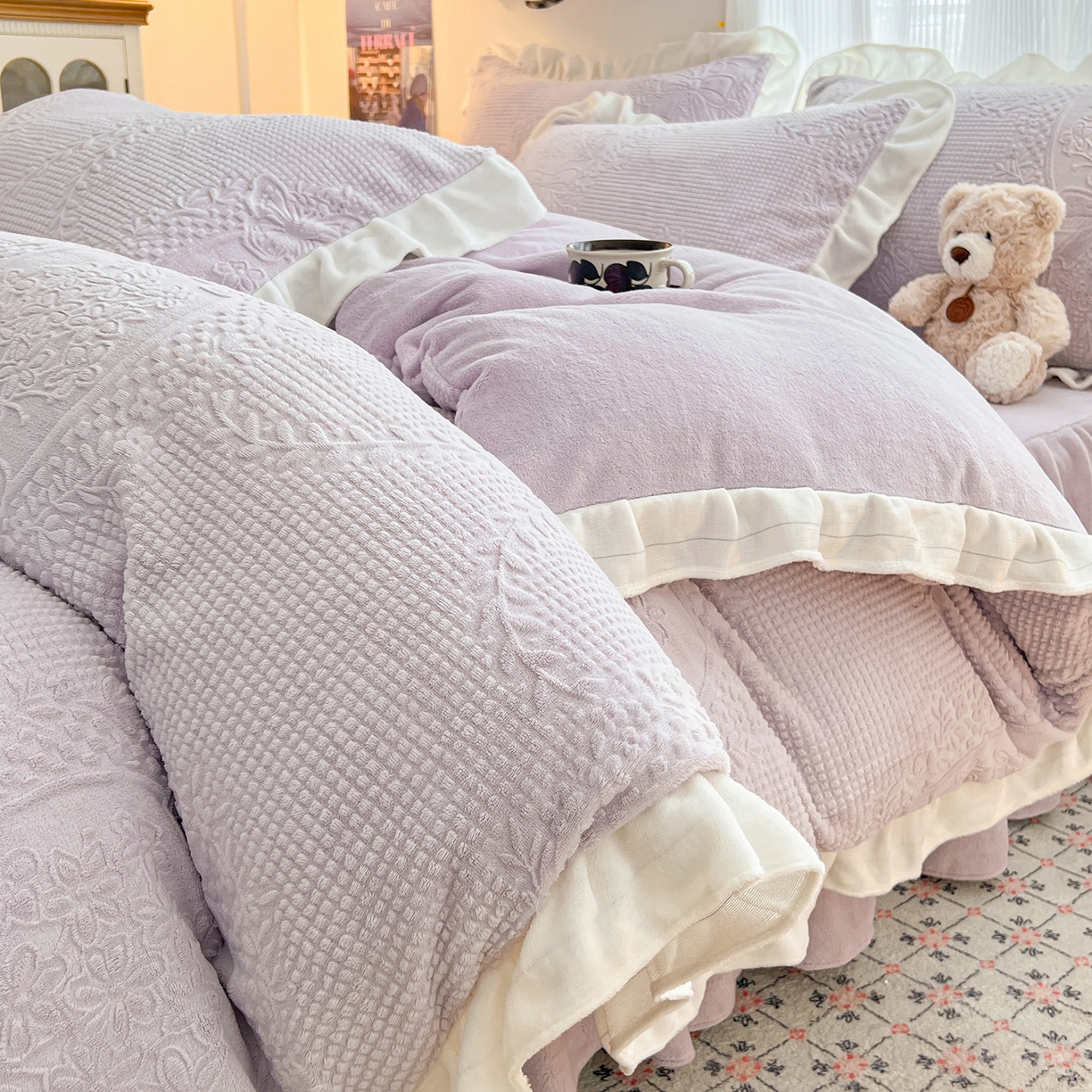 安哆啦家纺 2025新款法式雕花牛奶绒花边四件套 花精灵-紫