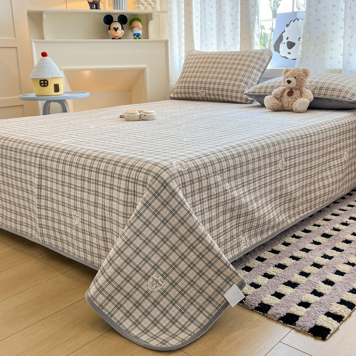 91家纺网 家纺一手货源 找家纺 沐纯家居 2025新款婴儿绒纯棉水洗床盖月光格-灰