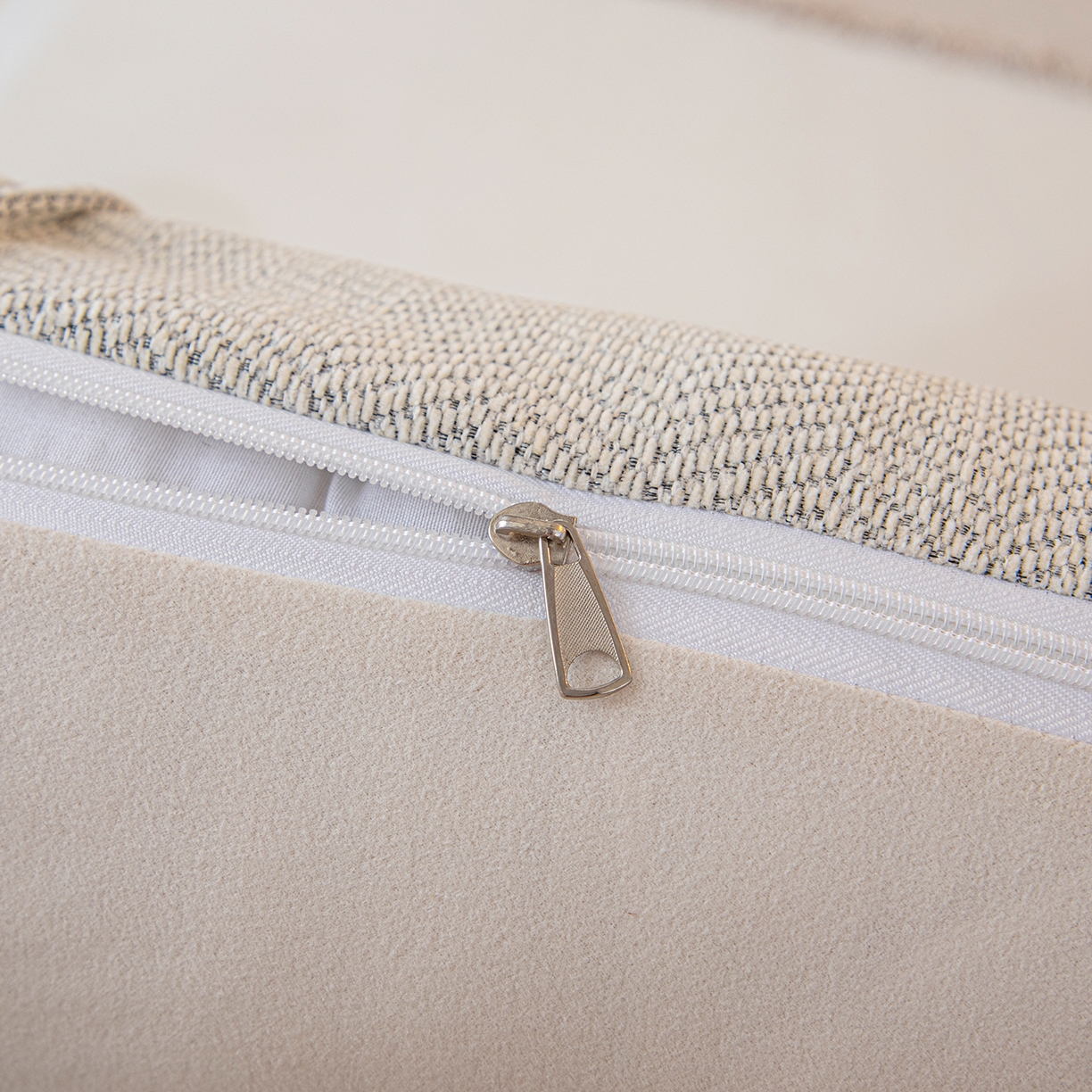 91家纺网 家纺一手货源 找家纺 沐沐家纺 2026新款人字纹床头靠背 米白