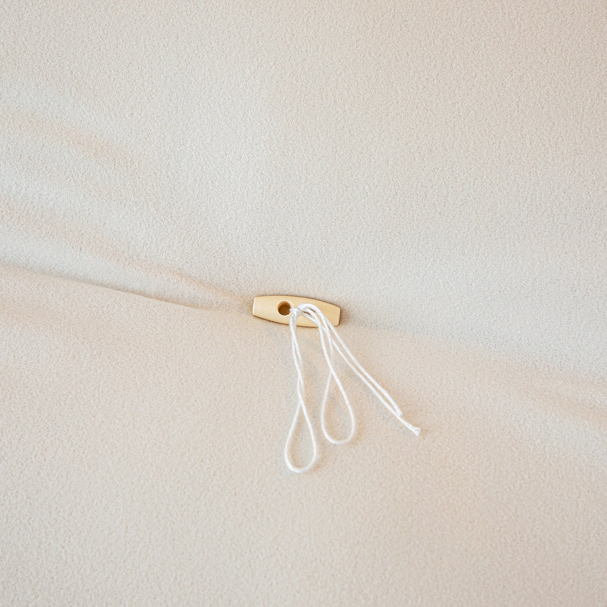 91家纺网 家纺一手货源 找家纺 沐沐家纺 2026新款人字纹床头靠背 墨玉绿