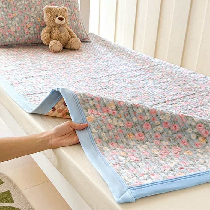 91家纺网 家纺一手货源 找家纺 丫丫家纺 2025新款牛奶绒床盖 繁花似锦