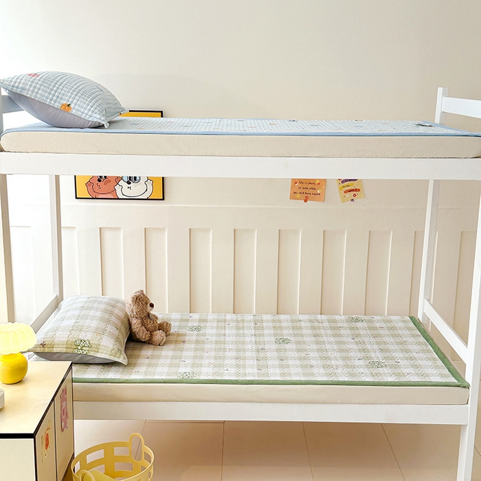 91家纺网 家纺一手货源 找家纺 丫丫家纺 2025新款牛奶绒床盖 福蝶结绿