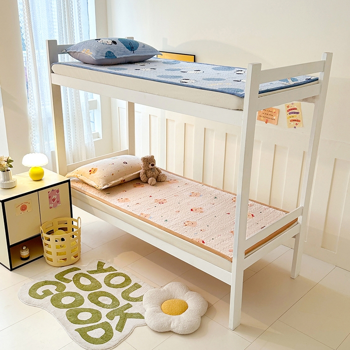 91家纺网 家纺一手货源 找家纺 丫丫家纺 2025新款牛奶绒床盖 黄油小熊