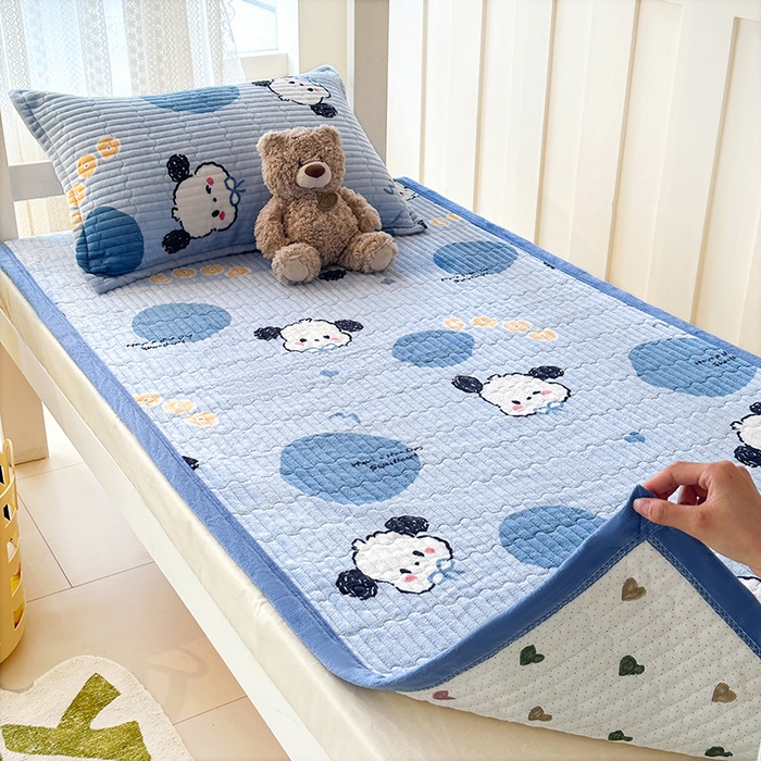 91家纺网 家纺一手货源 找家纺 丫丫家纺 2025新款牛奶绒床盖 蓝色恰恰狗