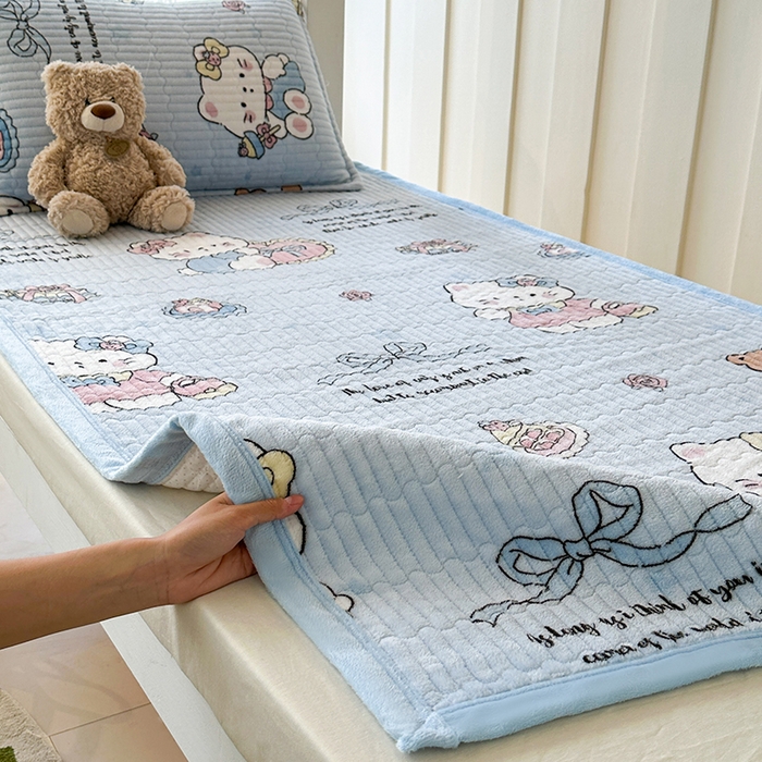 91家纺网 家纺一手货源 找家纺 丫丫家纺 2025新款牛奶绒床盖 猫咪酱