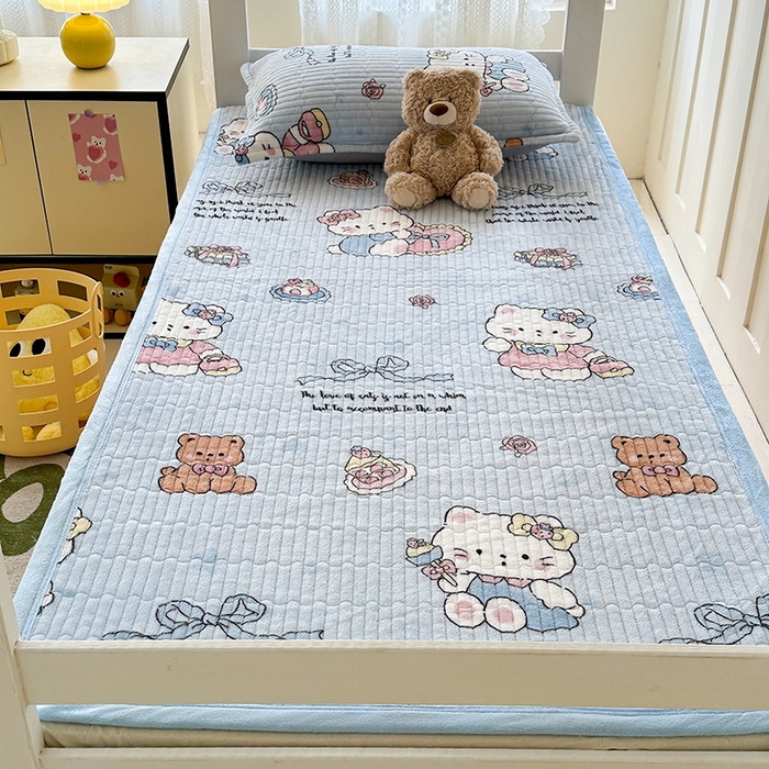 91家纺网 家纺一手货源 找家纺 丫丫家纺 2025新款牛奶绒床盖 猫咪酱