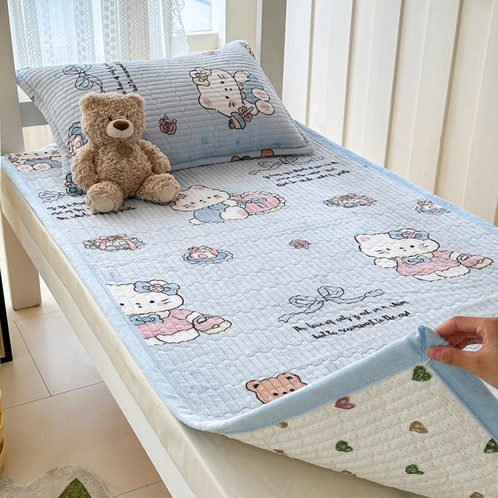 91家纺网 家纺一手货源 找家纺 丫丫家纺 2025新款牛奶绒床盖 猫咪酱