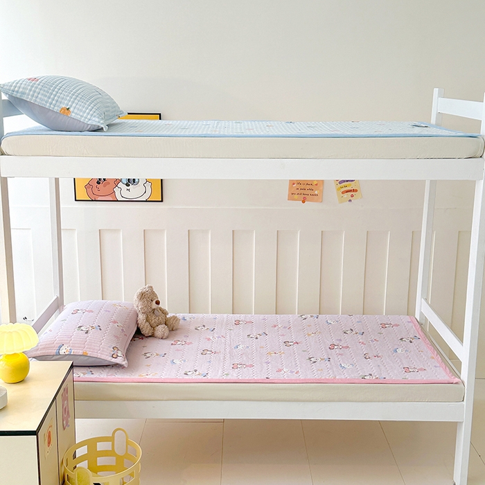 91家纺网 家纺一手货源 找家纺 丫丫家纺 2025新款牛奶绒床盖 迷妮