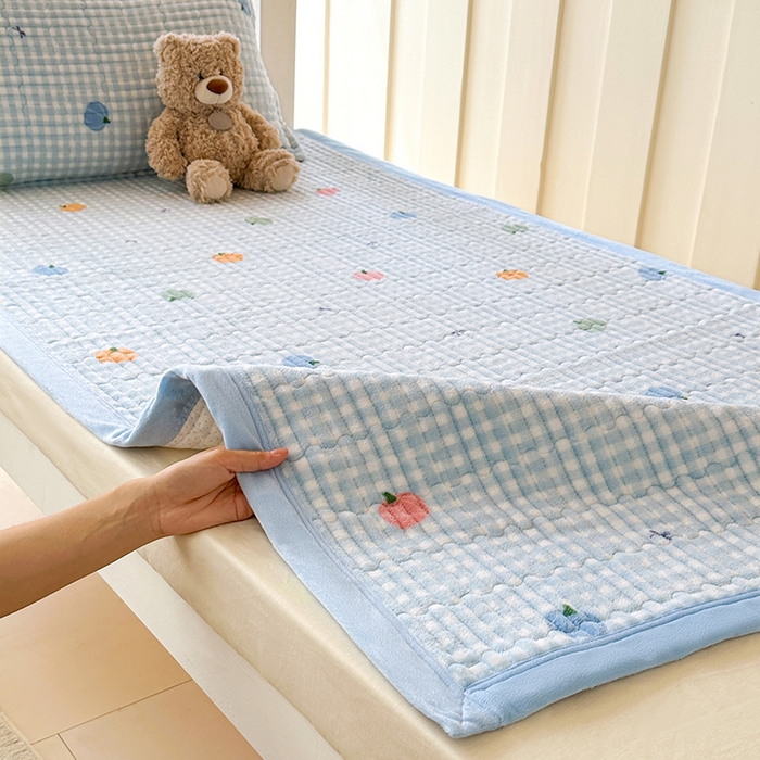 91家纺网 家纺一手货源 找家纺 丫丫家纺 2025新款牛奶绒床盖 如意瓜