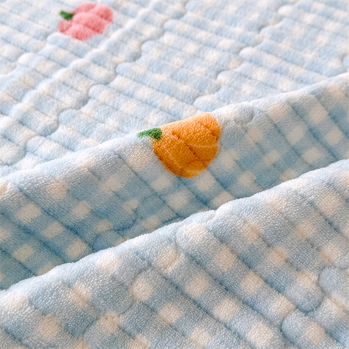 91家纺网 家纺一手货源 找家纺 丫丫家纺 2025新款牛奶绒床盖 如意瓜