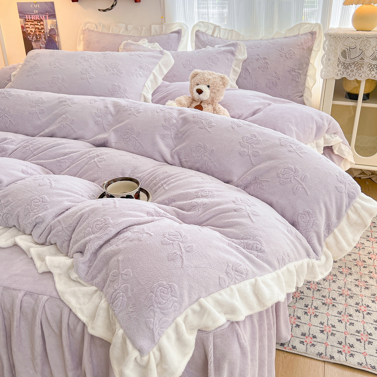 91家纺网 家纺一手货源 找家纺 安哆啦家纺 2025新款法式雕花牛奶绒花边四件套 玫瑰-紫