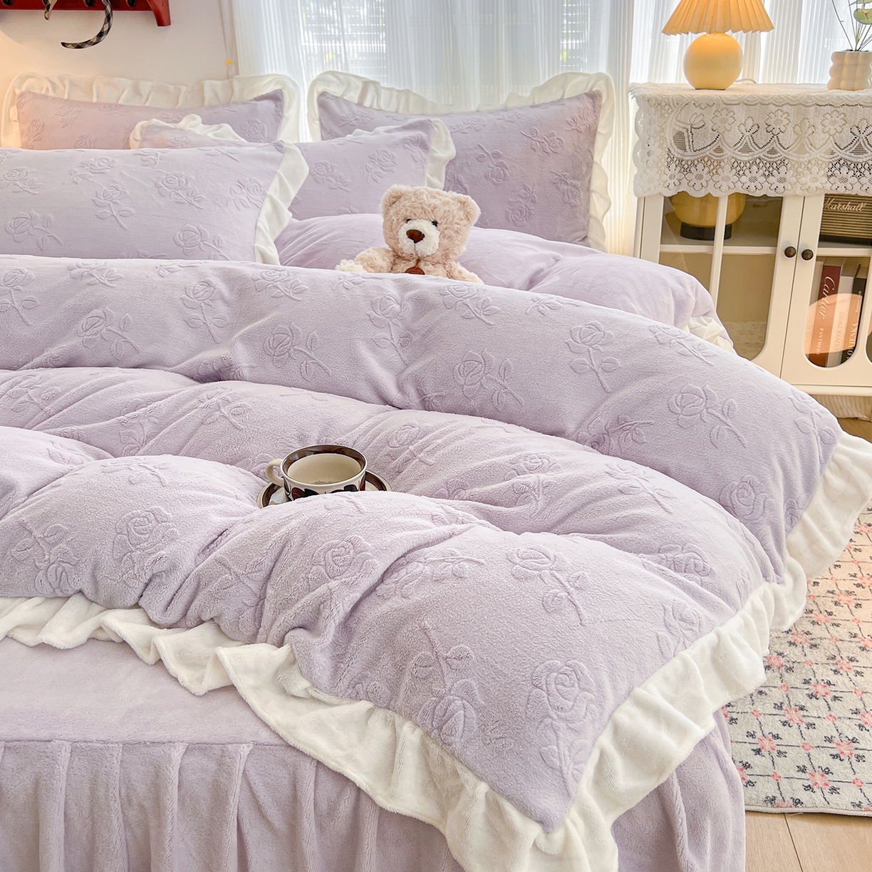 91家纺网 家纺一手货源 找家纺 安哆啦家纺 2025新款法式雕花牛奶绒花边四件套 玫瑰-紫