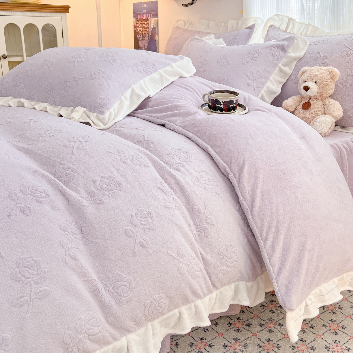 91家纺网 家纺一手货源 找家纺 安哆啦家纺 2025新款法式雕花牛奶绒花边四件套 玫瑰-紫