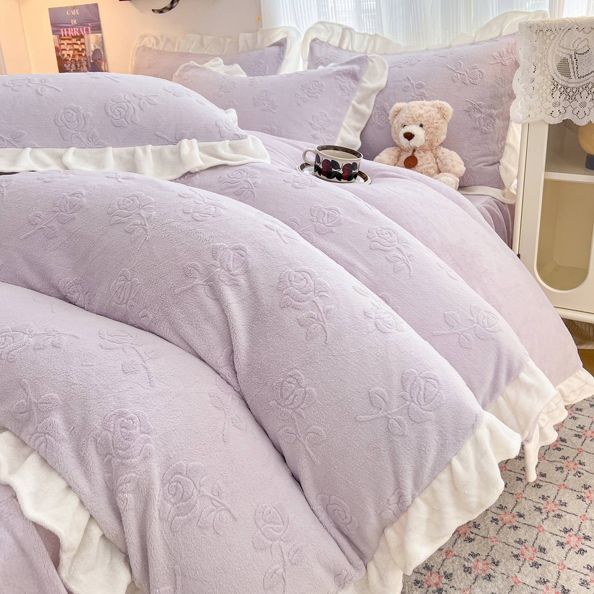 91家纺网 家纺一手货源 找家纺 安哆啦家纺 2025新款法式雕花牛奶绒花边四件套 玫瑰-紫
