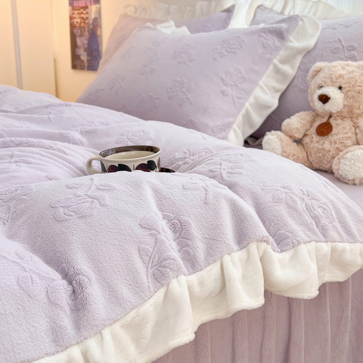 91家纺网 家纺一手货源 找家纺 安哆啦家纺 2025新款法式雕花牛奶绒花边四件套 玫瑰-紫