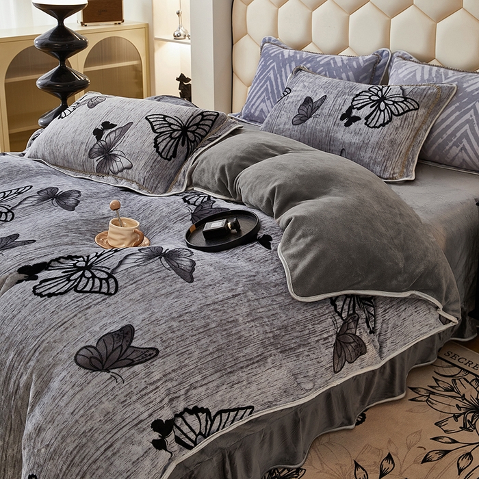 91家纺网 家纺一手货源 找家纺 凤杰 2025新款高克重7斤加厚印花牛奶绒金貂法莱绒四件套 唯美