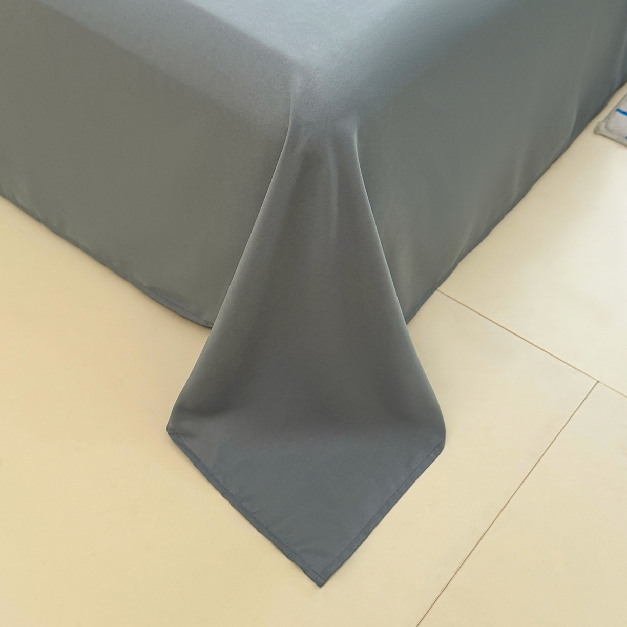 91家纺网 家纺一手货源 找家纺 十一家居 2025年新款ins风A类母婴级亲肤云朵水洗棉单床单 暖灰