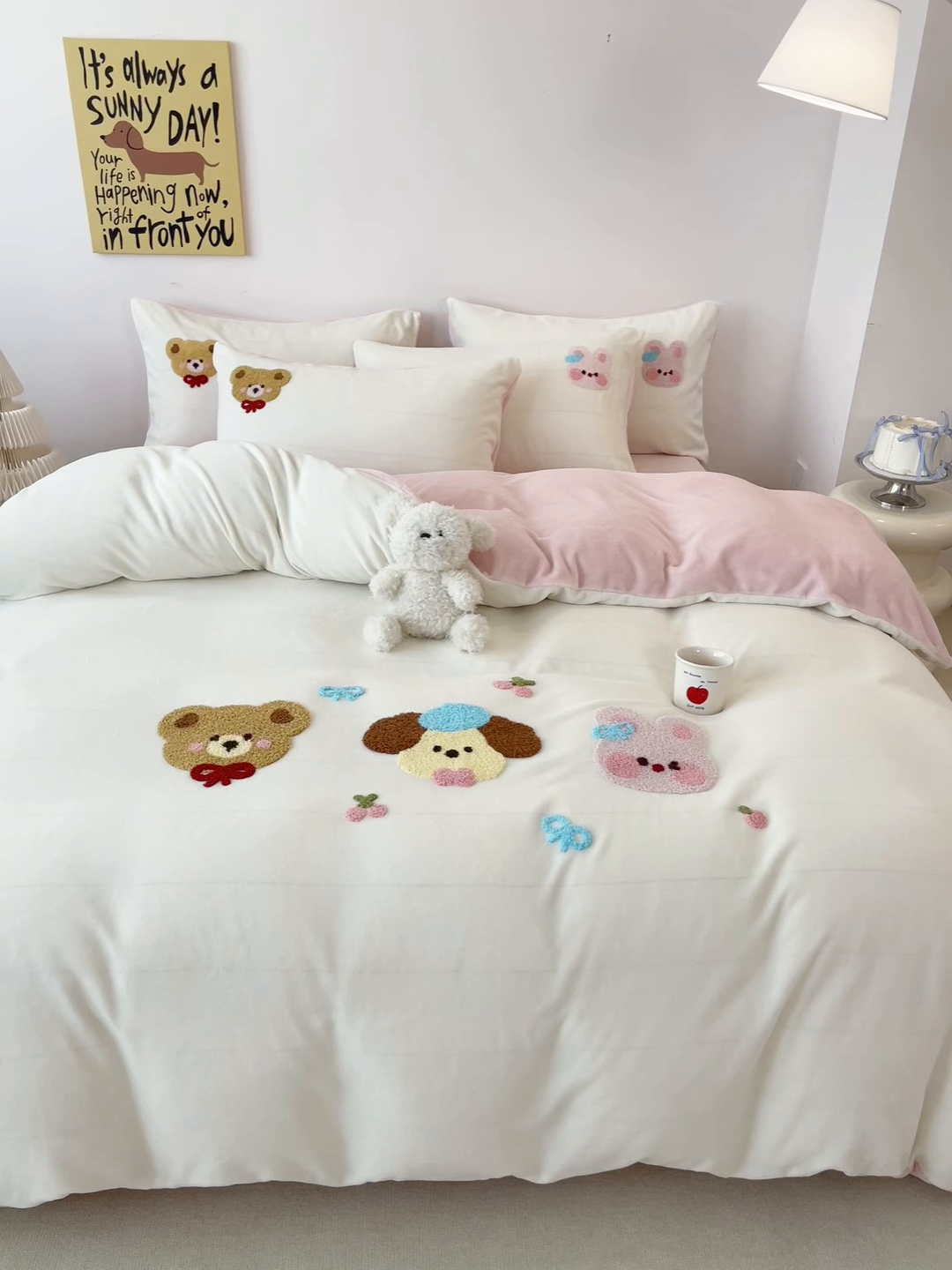 91家纺网 家纺一手货源 找家纺 （总）启发 2025新款牛奶绒毛巾绣四件套场景一