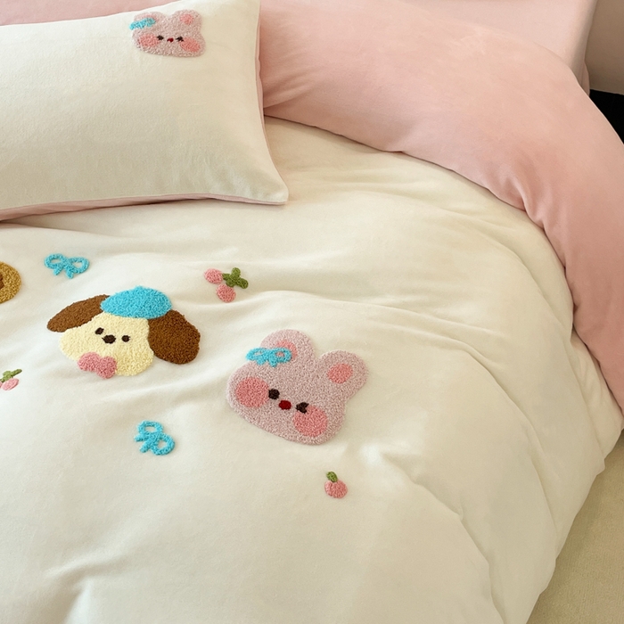 91家纺网 家纺一手货源 找家纺 （总）启发 2025新款牛奶绒毛巾绣四件套场景一