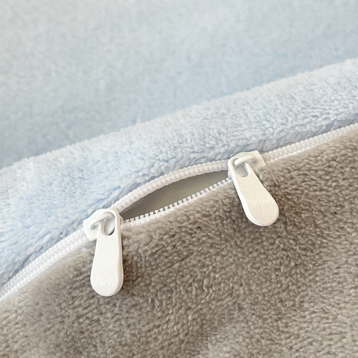 91家纺网 家纺一手货源 找家纺 启发 2025新款牛奶绒毛巾绣四件套场景一 幸福小狗