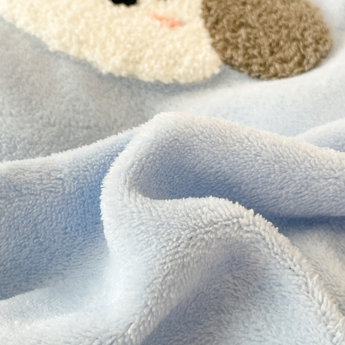 91家纺网 家纺一手货源 找家纺 启发 2025新款牛奶绒毛巾绣四件套场景一 幸福小狗