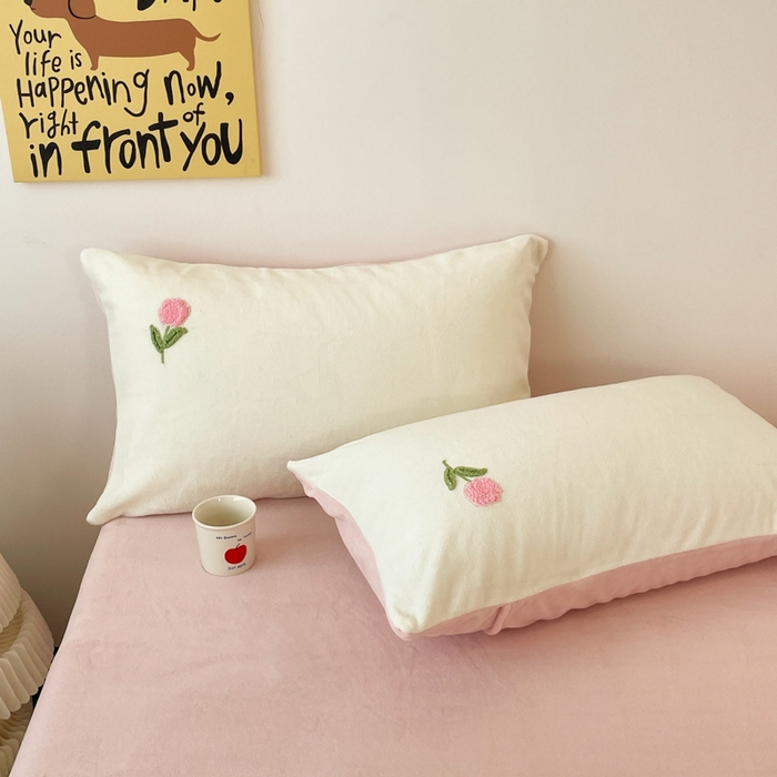 91家纺网 家纺一手货源 找家纺 启发 2025新款牛奶绒毛巾绣四件套场景一 郁金香