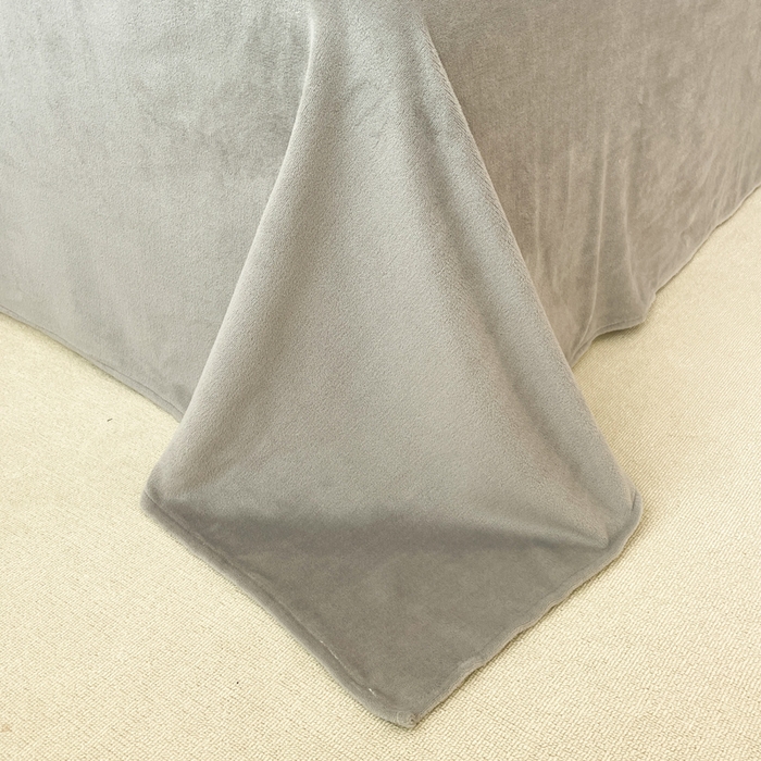 91家纺网 家纺一手货源 找家纺 启发 2025新款牛奶绒毛巾绣四件套场景一 治愈狗狗