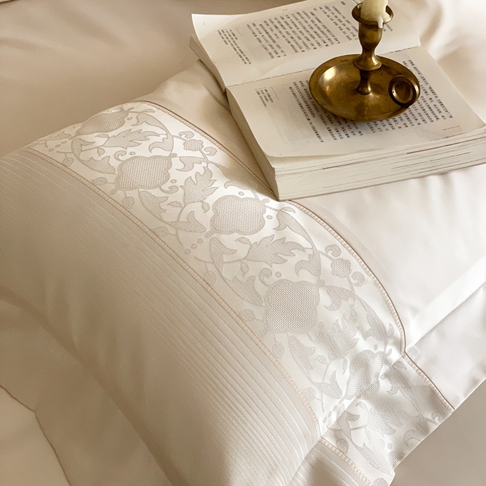 91家纺网 家纺一手货源 找家纺 太古汇家居 2025新款高精密色织提花系列四件套-巴洛克 巴洛克-奶白