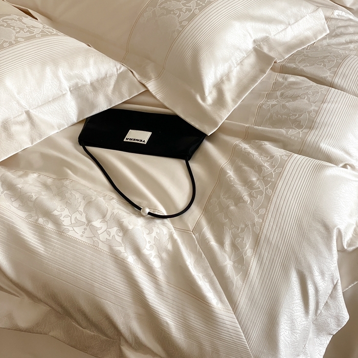 91家纺网 家纺一手货源 找家纺 太古汇家居 2025新款高精密色织提花系列四件套-巴洛克 巴洛克-奶白