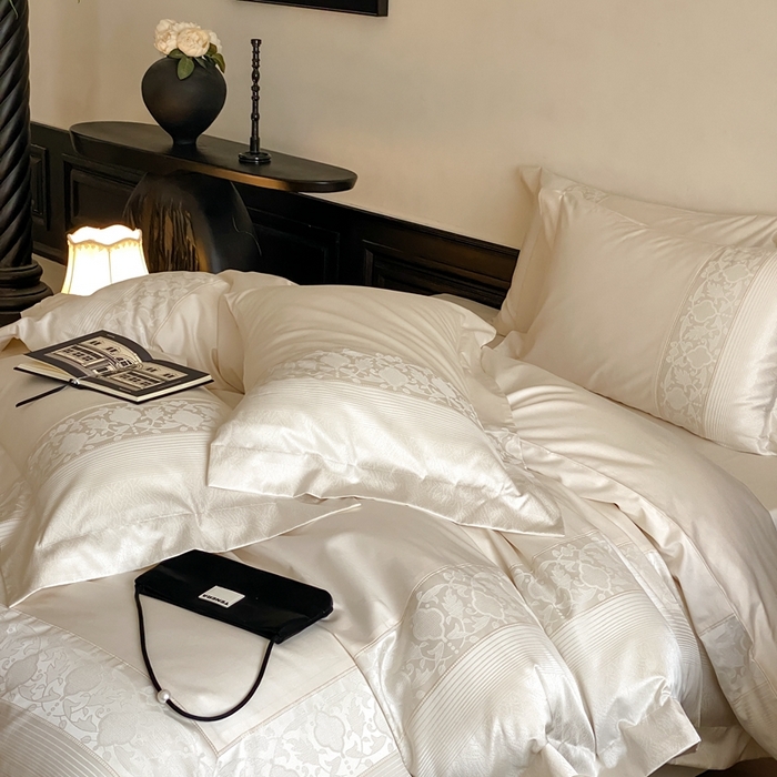 91家纺网 家纺一手货源 找家纺 太古汇家居 2025新款高精密色织提花系列四件套-巴洛克 巴洛克-奶白