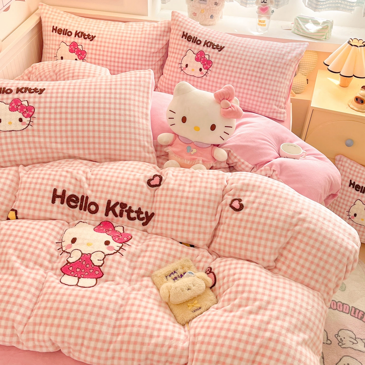 91家纺网 家纺一手货源 找家纺 暮思家居 2025新款正版授权高端毛巾绣绣花牛奶绒三丽鸥四件套 毛巾绣-豹纹KT