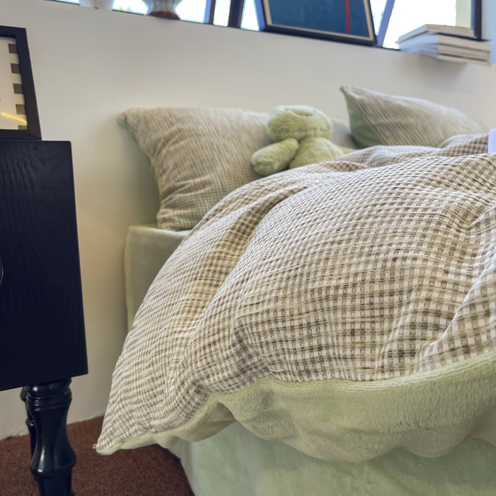 91家纺网 家纺一手货源 找家纺 捌月 2025冬季新款软绵绵华夫格棉加绒系列四件套 华夫格-天青绿