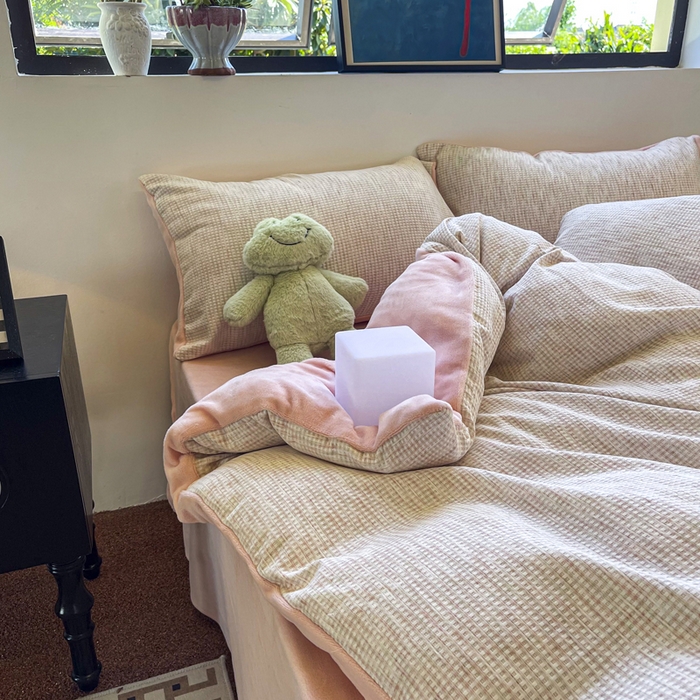 91家纺网 家纺一手货源 找家纺 捌月 2025冬季新款软绵绵华夫格棉加绒系列四件套 华夫格-绵绵粉