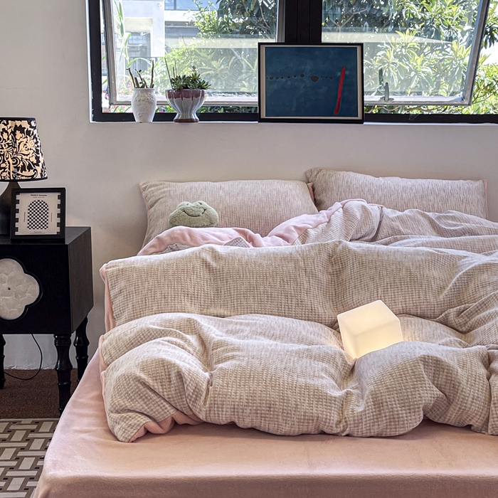 91家纺网 家纺一手货源 找家纺 捌月 2025冬季新款软绵绵华夫格棉加绒系列四件套 华夫格-绵绵粉