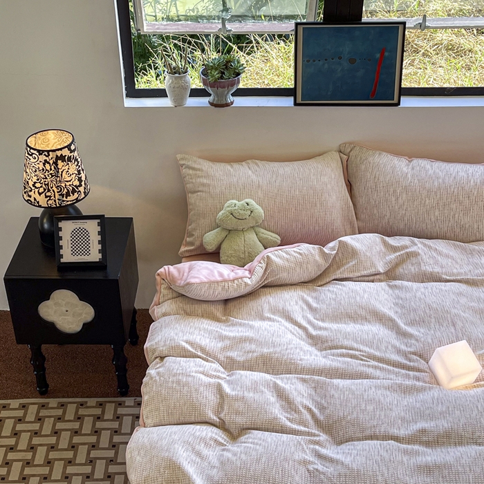 91家纺网 家纺一手货源 找家纺 捌月 2025冬季新款软绵绵华夫格棉加绒系列四件套 华夫格-绵绵粉