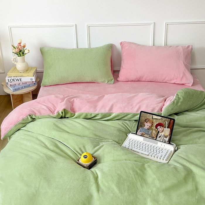 91家纺网 家纺一手货源 找家纺 （总）觅妮家纺 2025新款纯色高克重牛奶绒四件套系列