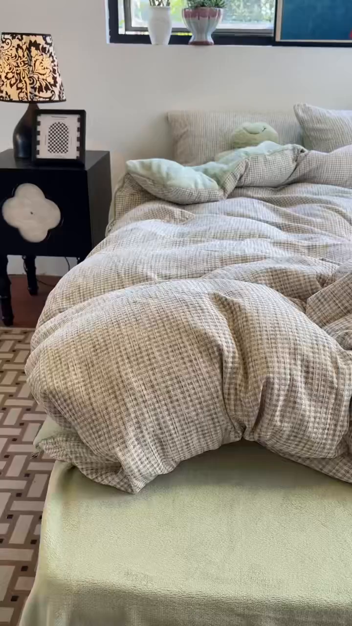 91家纺网 家纺一手货源 找家纺 捌月 2025冬季新款软绵绵华夫格棉加绒系列四件套 华夫格-天青绿